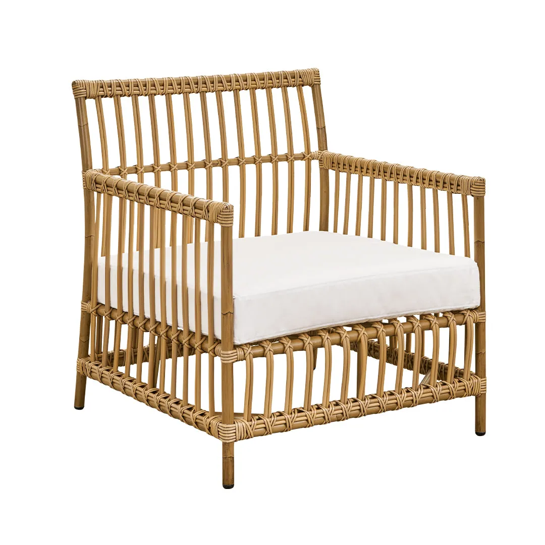 Caroline Lounge Chair Exterior