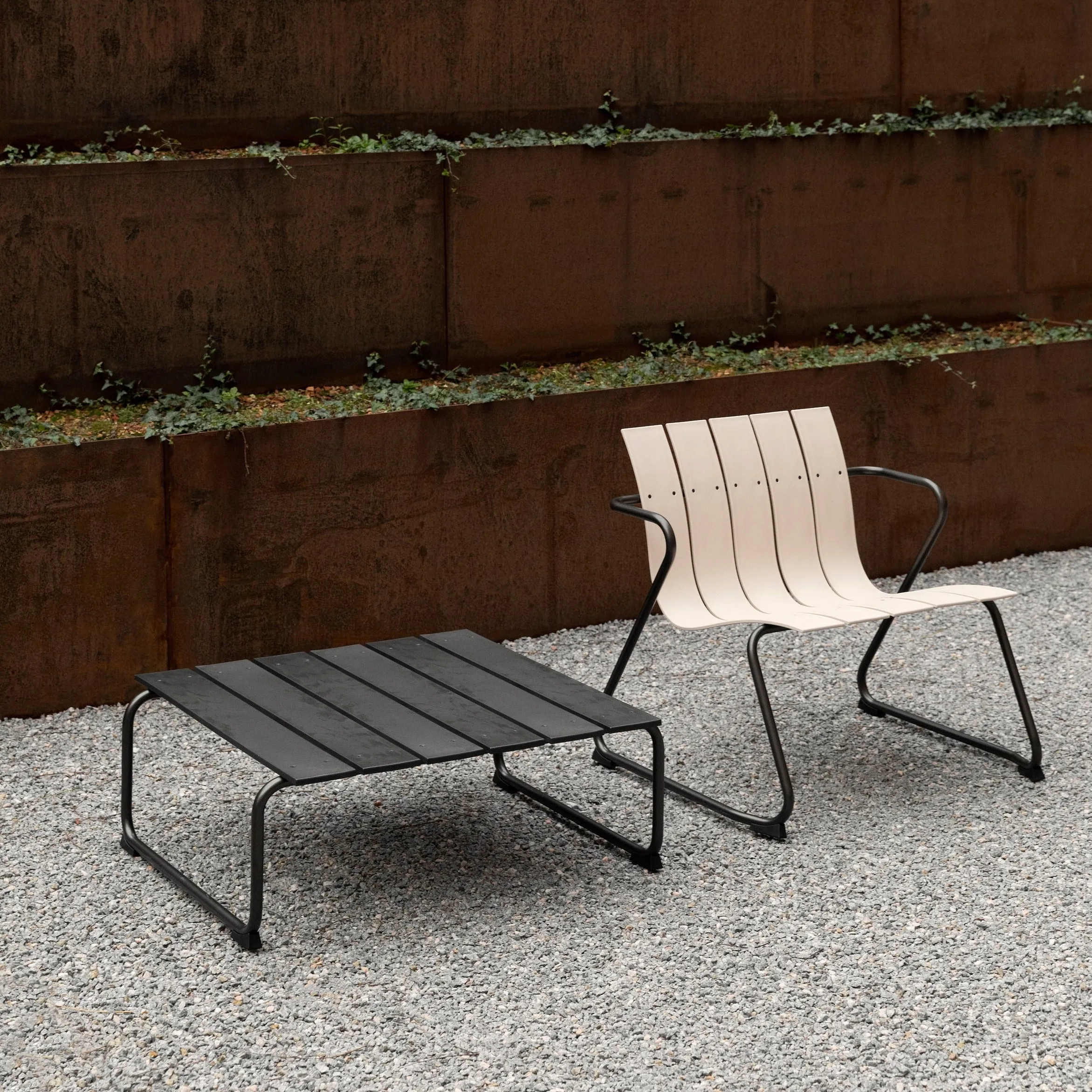 Ocean Lounge Chair