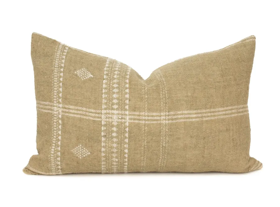 Sheeran Lumbar Pillow